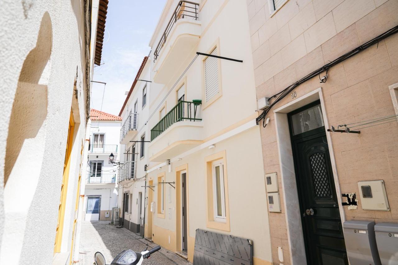 Nazare One Bedroom, 2 Mins From The Beach エクステリア 写真